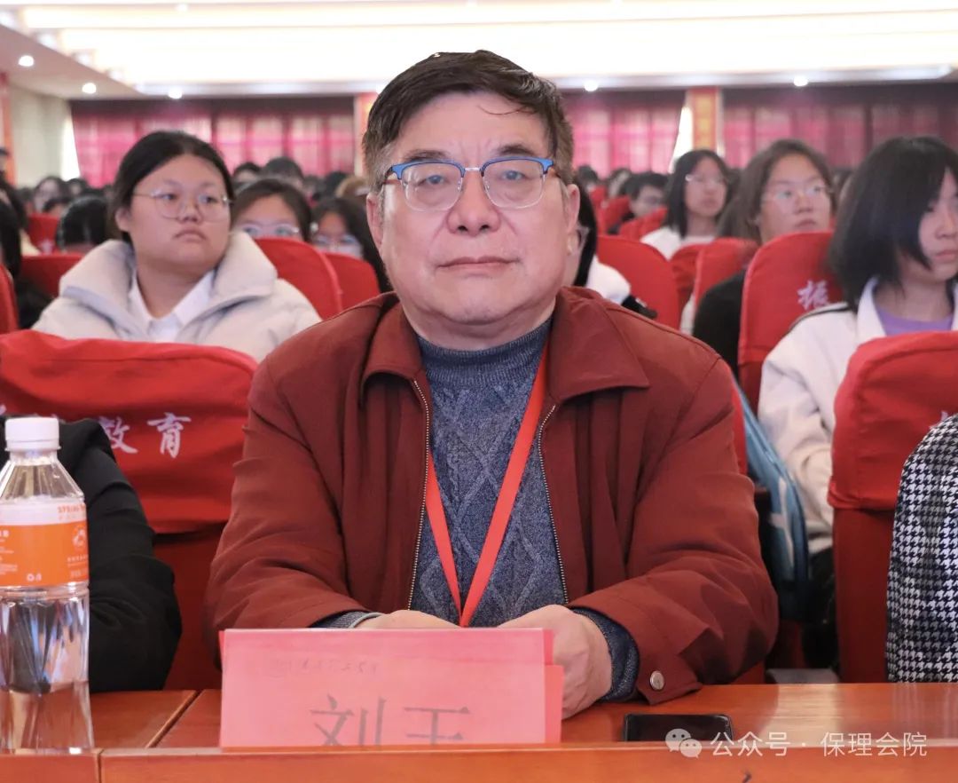bat365正版唯一官网会计学院企业讲座助力，绘制职业蓝图