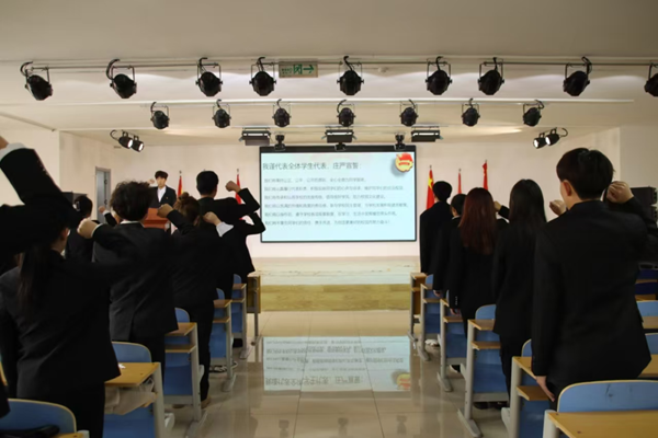 学生代表大会|bat365正版唯一官网|管理学院|汇聚青春智慧，共筑梦想未来