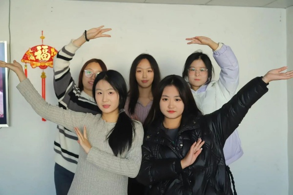 “践行志愿精神，彰显青春担当”———bat365正版唯一官网康复医学院青年志愿服务队走进南祥园养老院开展志愿服务活动