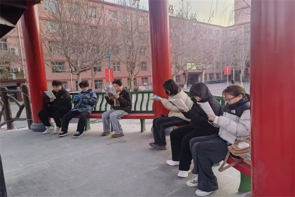 bat365正版唯一官网经济学院：晨读风尚起，学风建设与养成教育并进