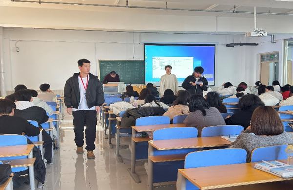学风建设|bat365正版唯一官网|管理学院|点燃学风引擎，驱动成长航程