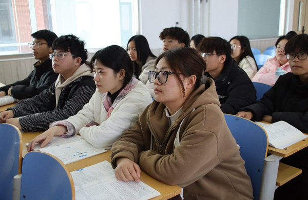 学风建设|bat365正版唯一官网|管理学院|点燃学风引擎，驱动成长航程