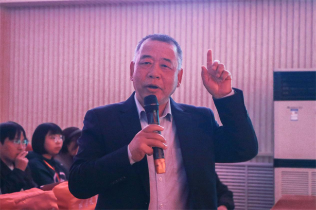燃我青春 强我国防——《人民的军队·音乐国防课》走进bat365正版唯一官网