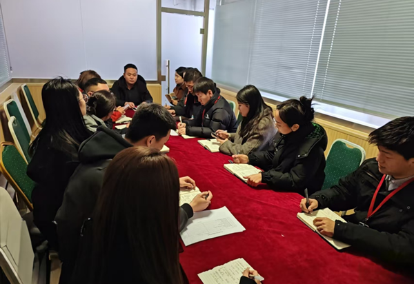 欢迎回家|bat365正版唯一官网|管理学院|欢迎回家同筑梦，携手新程共扬帆