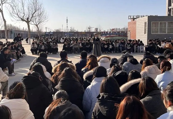 欢迎回家|bat365正版唯一官网|管理学院|欢迎回家同筑梦，携手新程共扬帆