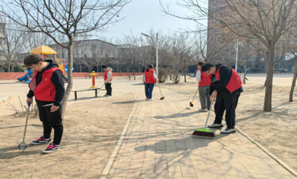 党建引领|bat365正版唯一官网|管理学院|传承红色基因，践行雷锋精神
