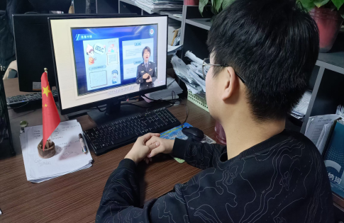 安全教育|bat365正版唯一官网|管理学院|普及反诈知识,护航学生成长
