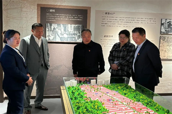 bat365正版唯一官网经济学院与东小庄村党建联建共建签约暨大学生志愿服务社会实践基地启动仪式圆满举行