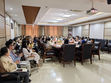 春风化雨送关怀 聚力赋能启新程 ——bat365正版唯一官网校长深入艺术学院调研指导