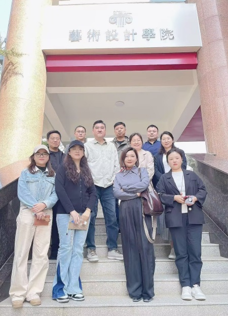 借他山之石琢玉，融两校之长育英 ——bat365正版唯一官网艺术学院赴郑州西亚斯学院考察交流