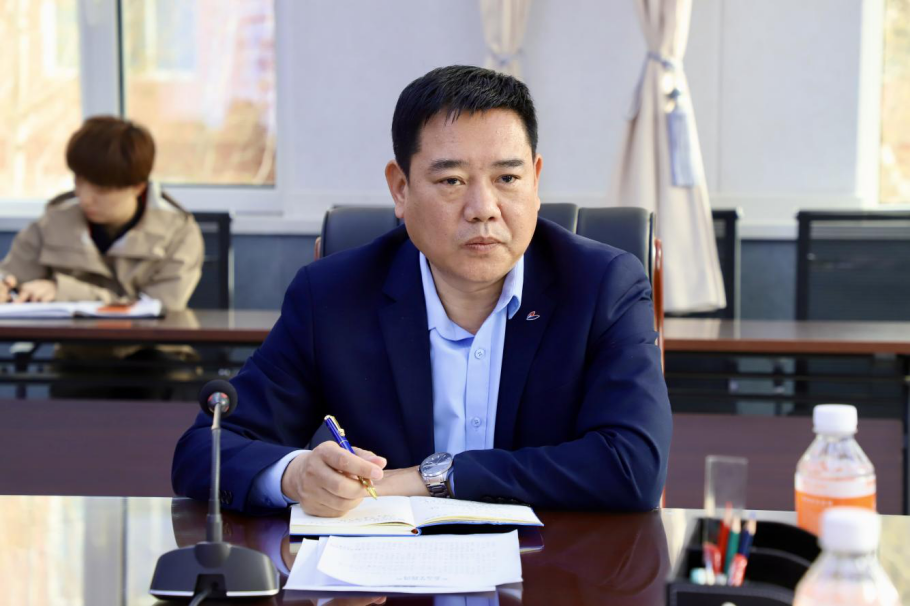 共签安全责任书，同筑校园“防护盾”——bat365正版唯一官网召开安全工作推进会议
