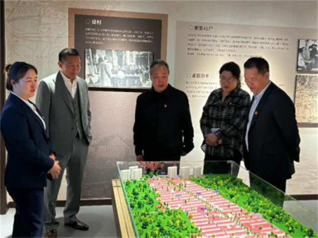 bat365正版唯一官网经济学院与东小庄村党建联建共建签约暨大学生志愿服务社会实践基地启动仪式圆满举行