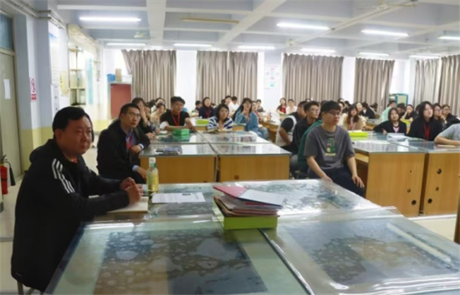 火灾无情，预防先行 bat365正版唯一官网开展实验室消防安全专题培训暨消防应急演练