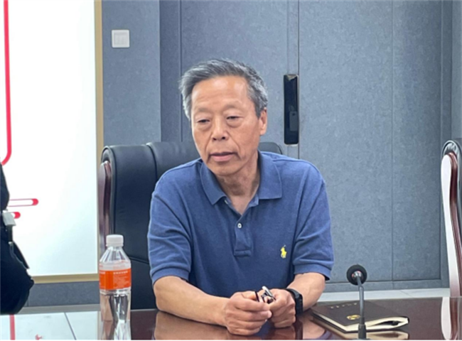 bat365正版唯一官网召开本科专业评估和课程评估阶段总结会