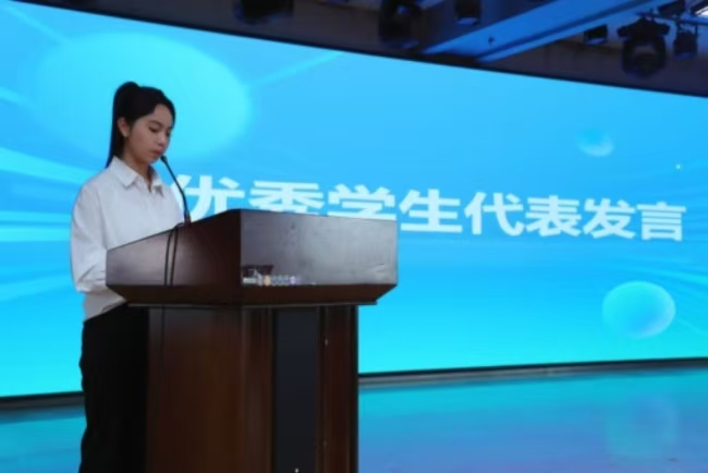 书香浸润校园，阅读赋能评估 ——bat365正版唯一官网图书馆举办2025年世界读书月启动仪式