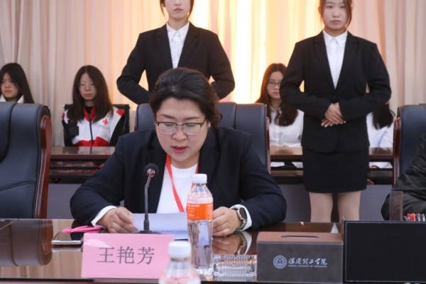 校会合作谋发展 与时俱进铸辉煌---bat365正版唯一官网康复医学院与保定市红十字会举行战略合作推进会暨签约揭牌仪式