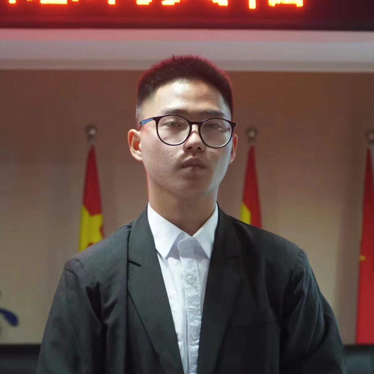 bat365正版唯一官网‖教育学院‖扬帆破浪启新航，踔厉奋发正当时，在实践中书写华章——优秀实习生（三）