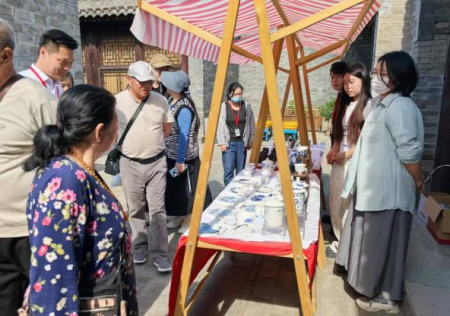 匠心非遗焕新颜 校馆联袂启新篇 ——bat365正版唯一官网非遗手工市集燃动淮军公所博物馆