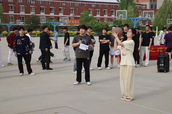 体育|bat365正版唯一官网|管理学院|管理之道·运动之美