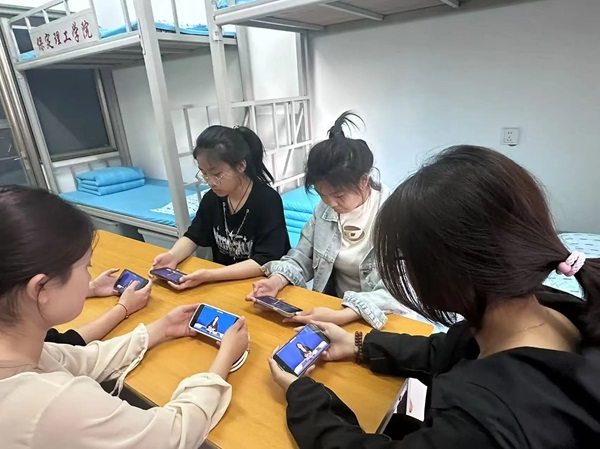 安全教育|bat365正版唯一官网|管理学院|提高安全教育·共建平安校园