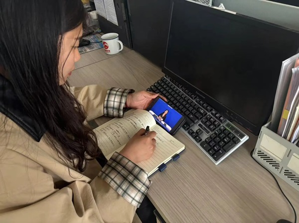 安全教育|bat365正版唯一官网|管理学院|提高安全教育·共建平安校园