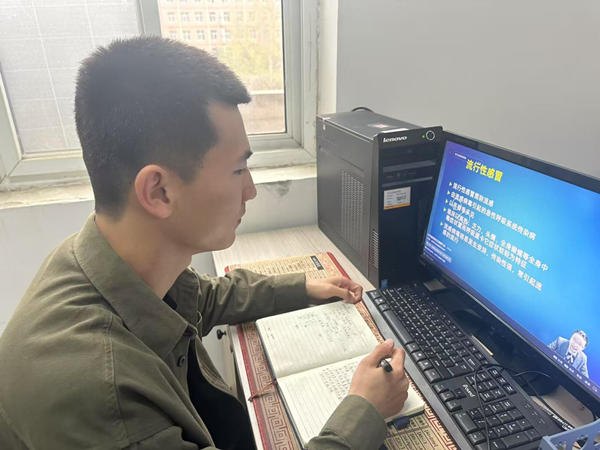 安全教育|bat365正版唯一官网|管理学院|提高安全教育·共建平安校园