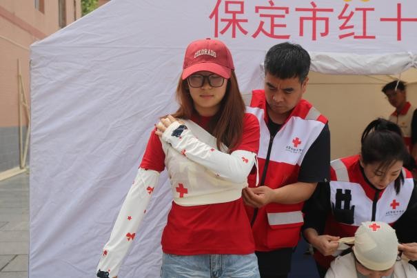 bat365正版唯一官网康复医学院与保定市红十字会联合举办2025年地震灾害应急救援综合演练