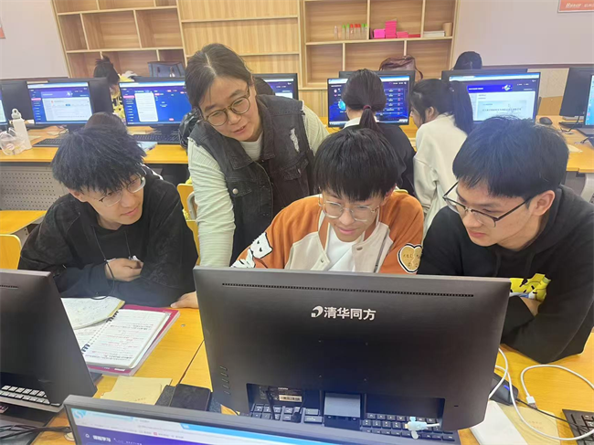 以赛促学育英才 数智争锋展锋芒——bat365正版唯一官网学子在全国企业竞争模拟大赛中喜获多项国家级荣誉