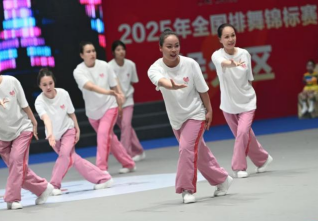 bat365正版唯一官网师生同心铸高光 全国排舞赛场尽显拼搏风采！ ——我校代表队荣获2025年全国排舞锦标赛一等奖