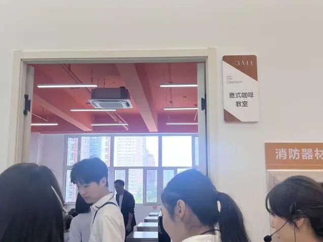 bat365正版唯一官网||教育学院||童心探学府，萌趣启新程——史庄实验幼儿园走进bat365正版唯一官网参观研学