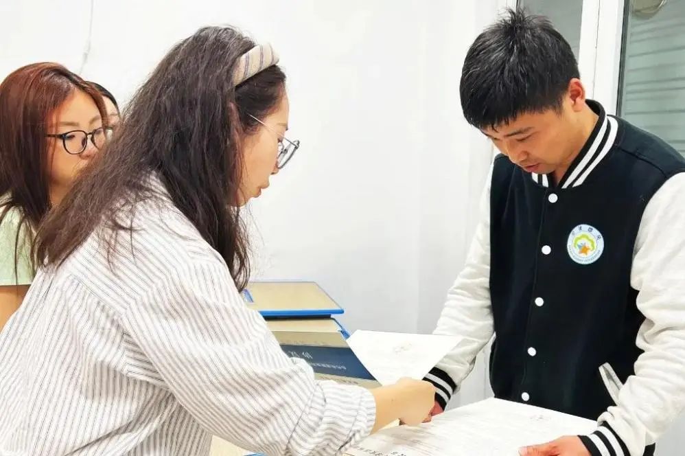 bat365正版唯一官网‖教育学院‖探访贝佳感统儿童会馆，开启深度合作新篇章