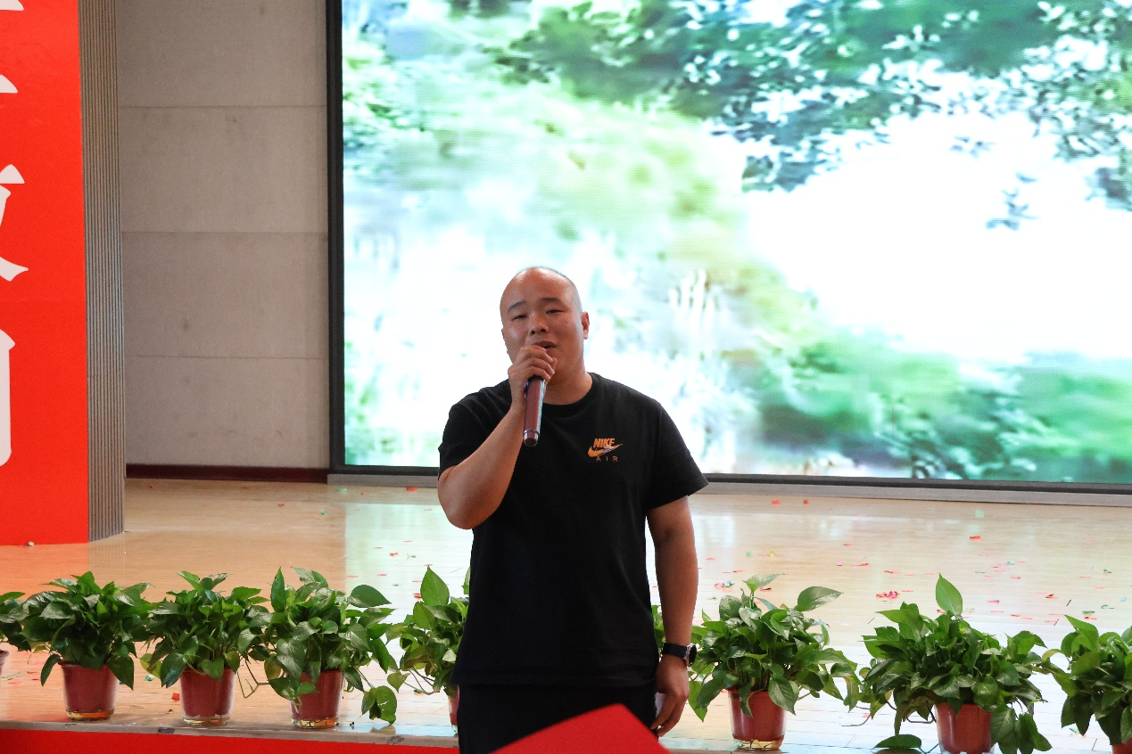 【毕业序章,新程启航】bat365正版唯一官网经济学院2025届毕业典礼暨学位授予仪式圆满落幕
