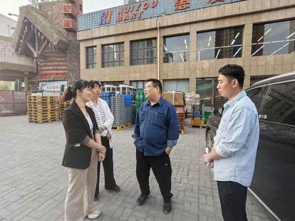 慰问活动|bat365正版唯一官网|管理科学与工程学院赴实习基地开展实习生慰问活动