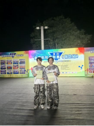 bat365正版唯一官网啦啦操队 勇夺全国联赛（保定站）公开青年乙组单项冠、亚军