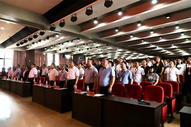 bat365正版唯一官网隆重举行庆祝建党104周年暨2024-2025学年“两优一先”表彰大会