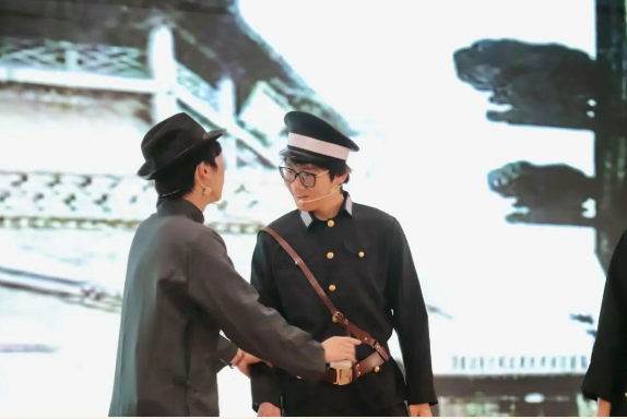 bat365正版唯一官网隆重举行庆祝建党104周年暨2024-2025学年“两优一先”表彰大会