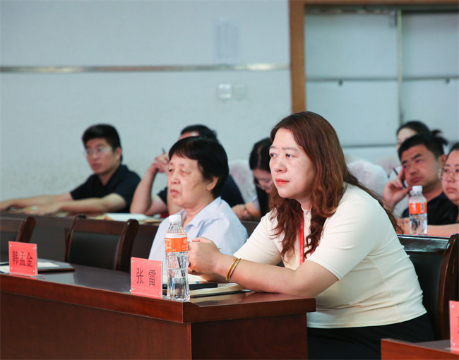 bat365正版唯一官网开展深入贯彻中央八项规定精神专题党课