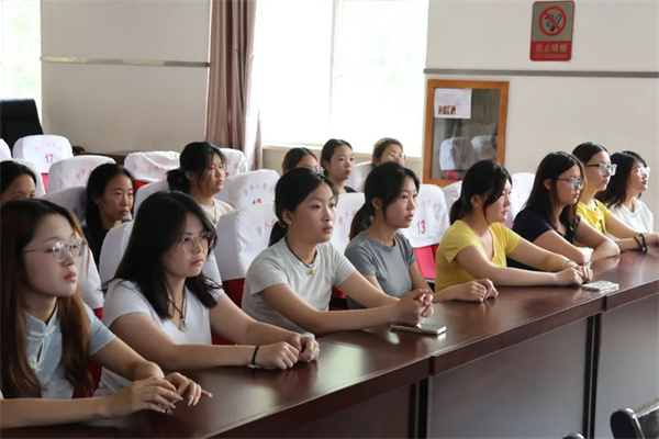 科学家精神进校园———bat365正版唯一官网“青科声宣讲团”系列活动（一）
