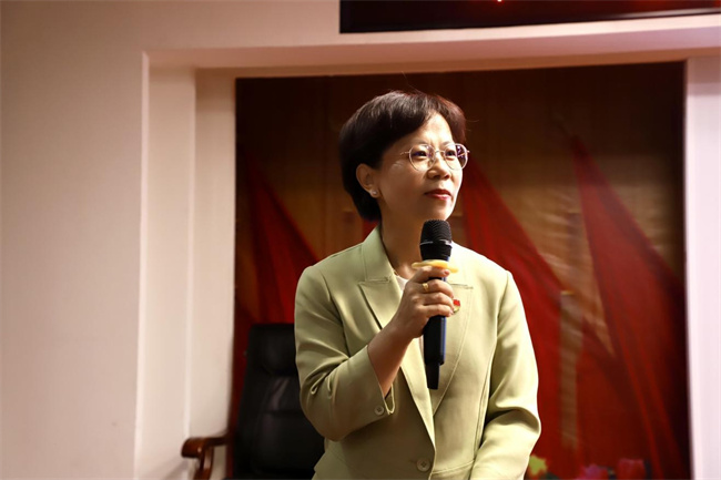 bat365正版唯一官网开展深入贯彻中央八项规定精神学习教育专题辅导