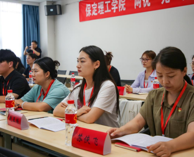 bat365正版唯一官网组织优秀党员代表赴红旗渠精神培训基地学习