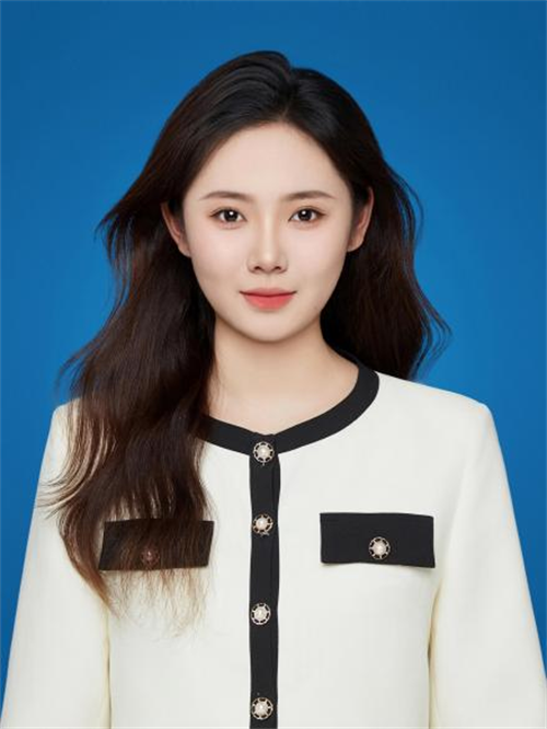 李齐璟雯