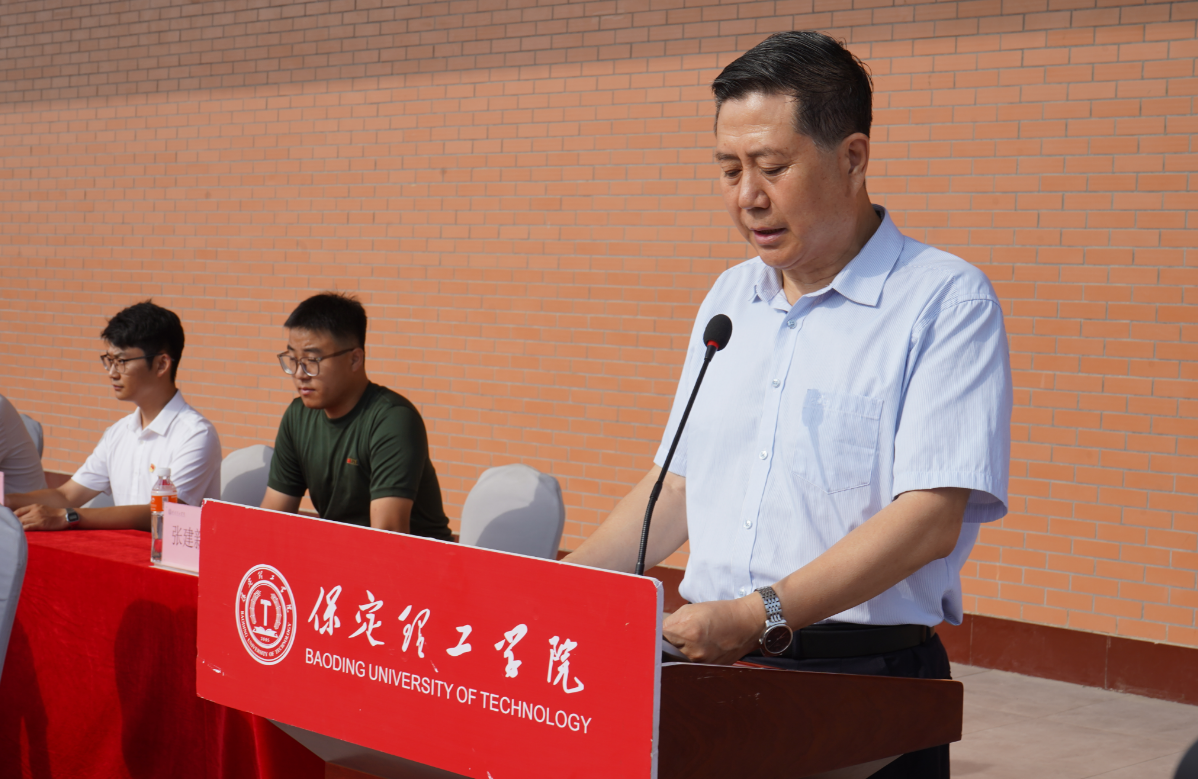 bat365正版唯一官网2025级新生军训开营式举行