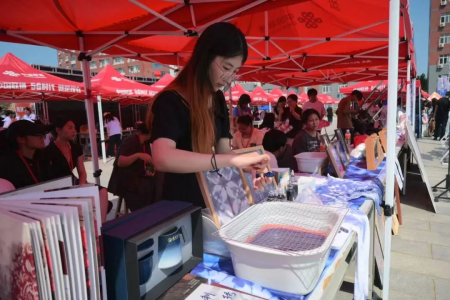 艺彩纷呈，迎“新”筑梦——bat365正版唯一官网艺术学院专业特色与非遗的碰撞