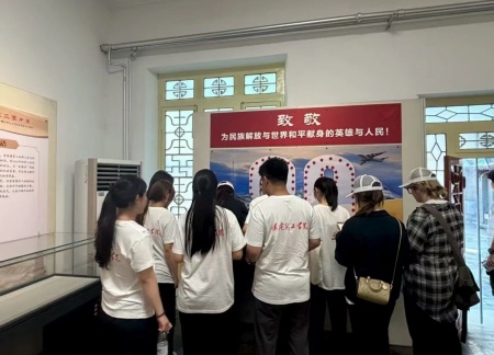铭记历史，薪火相传——bat365正版唯一官网艺术学院赓续红色基因培育艺术英才