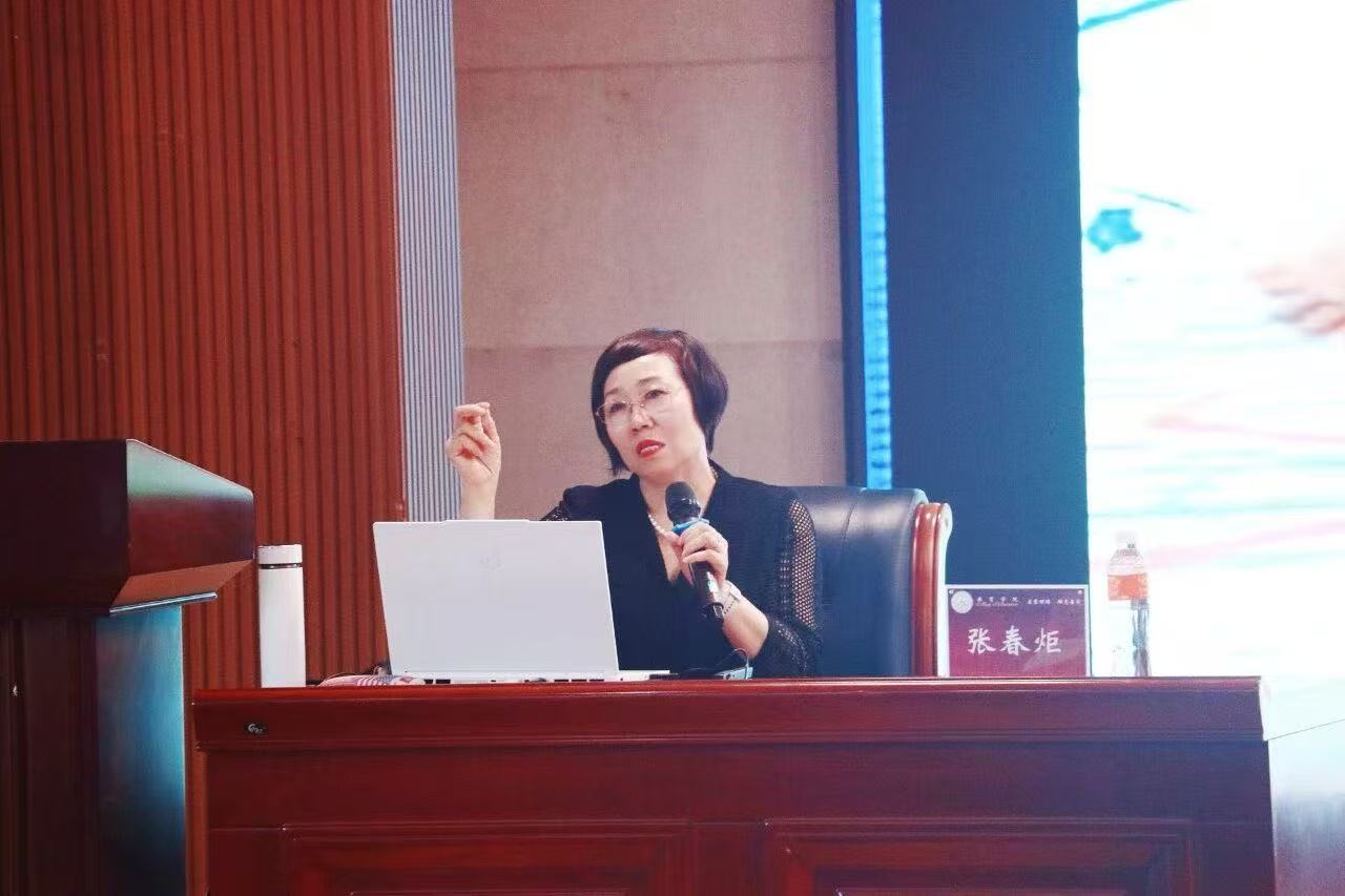 bat365正版唯一官网邀请特级教师张春炬开展主题讲座， 共话新时代儿童观与教师专业发展