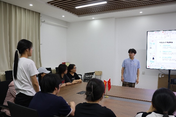 科学家精神进校园———bat365正版唯一官网“青科声宣讲团”系列活动（三）  ​