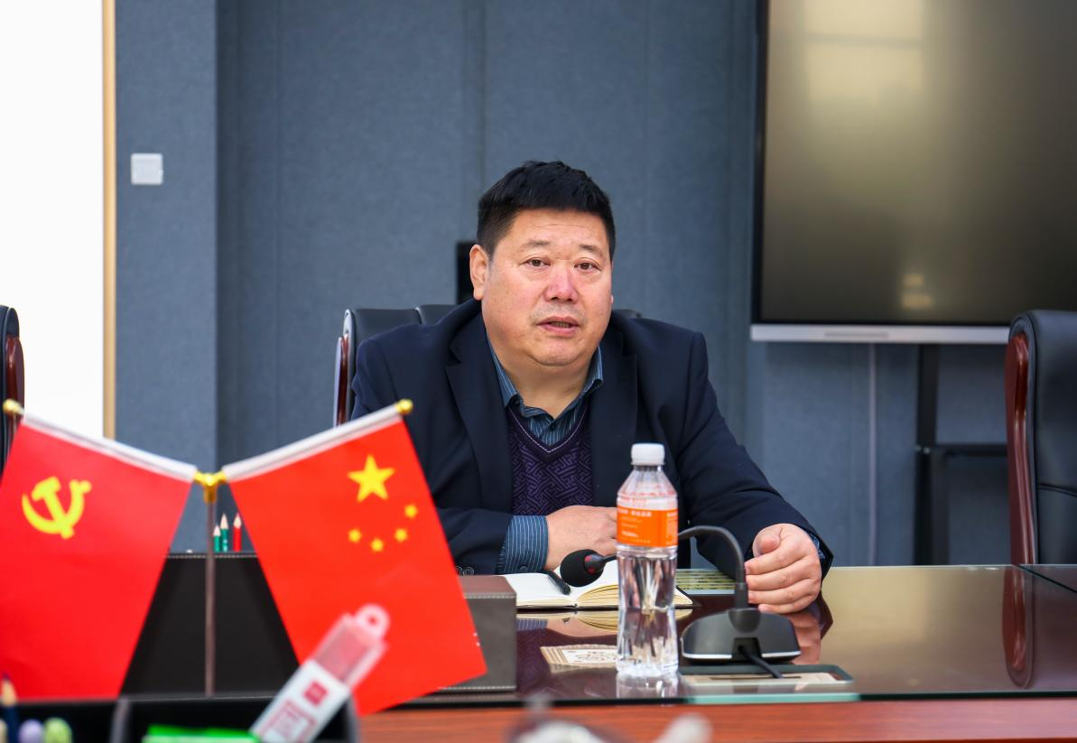 中国共产党员日记博物馆康殿英馆长一行到bat365正版唯一官网参观座谈
