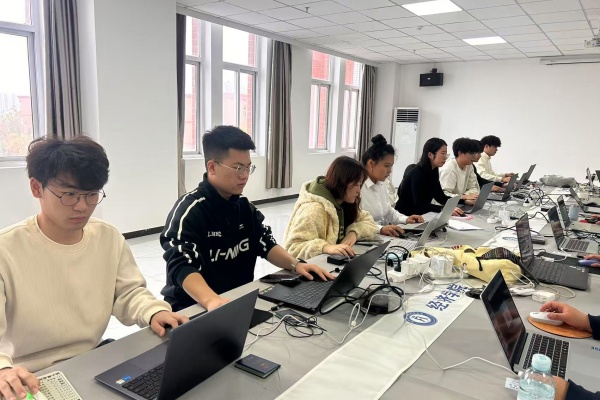 bat365正版唯一官网圆满承办2025年河北省高校会计技能大赛金融科技赛项
