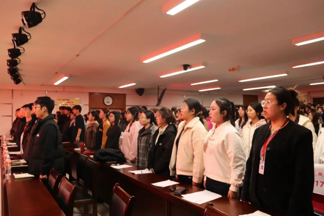 锻造骨干力量 赋能养成教育 --bat365正版唯一官网2025级学生骨干培训开班仪式