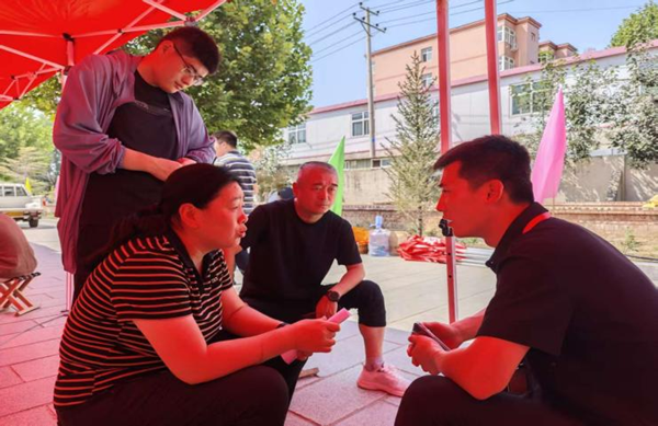 迎新季|bat365正版唯一官网|管理学院|2025迎新：服务“心”主张，温暖新征程
